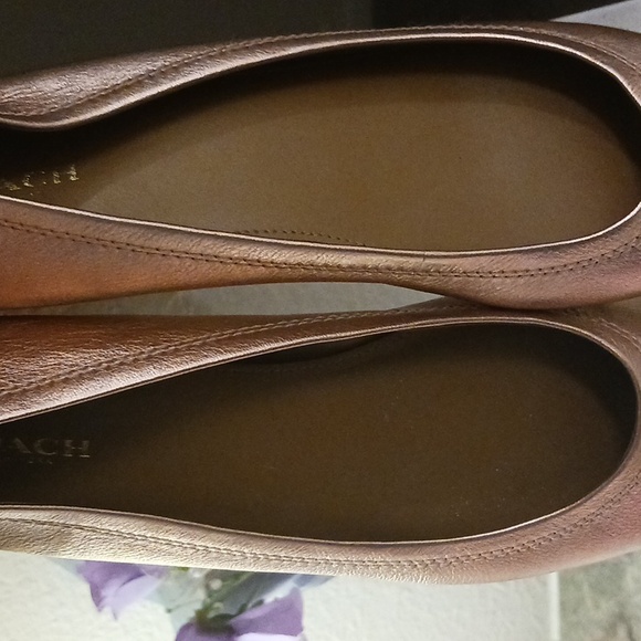 Coach shoe - Picture 2 of 4